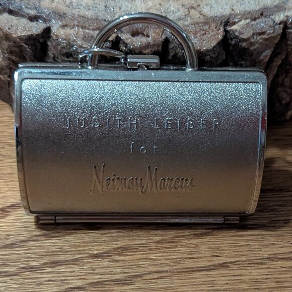 Vintage Judith Leiber for Neiman Marcus Butterfly Pill box And Key Chain - Picture 7 of 9